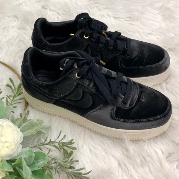 air force velvet black